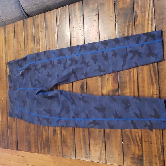 All access center stage pocket leggings - Picture 7 of 8